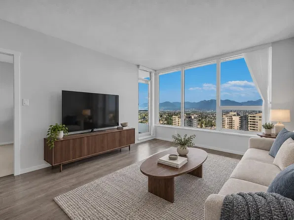 5883 Barker Ave #2608, Burnaby, BC V5H 0G4