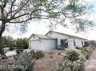 8956 N School Hill Dr, Tucson, AZ 85743