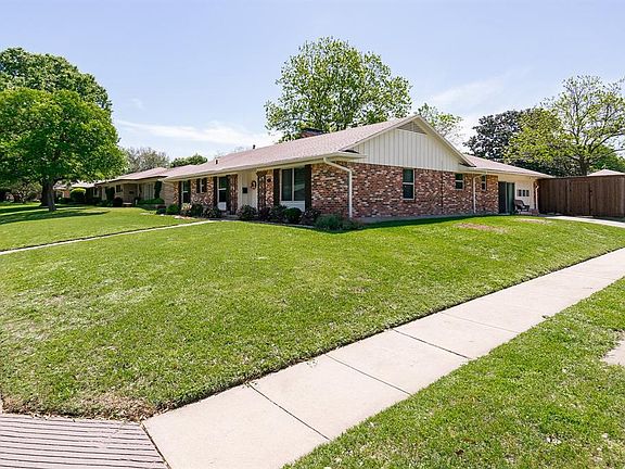 3rd image of 635 Parkview Ln
