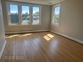 6 Pleasant Ave, Clifton, NJ