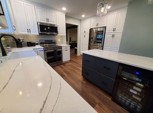 1224 Valley View Dr, Allentown, PA 18103