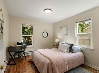 7727 NE 167th St #A, Kenmore, WA 98028