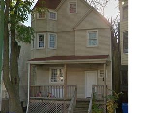 2809 E 76th St, Chicago, IL 60649