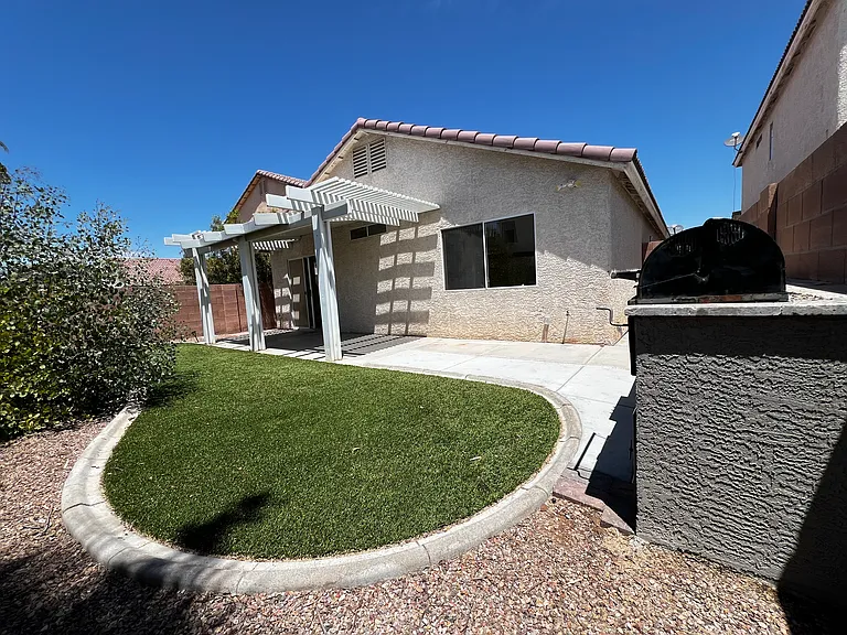 6303 Aztec Crossing Ct — Photo 10