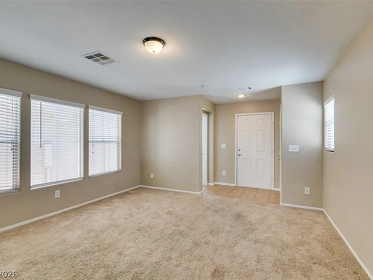 1155 Paradise Garden Dr — Photo 6