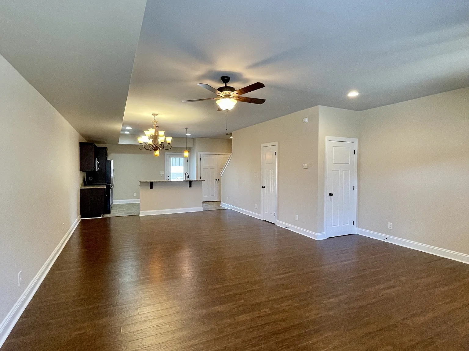 123 Portico Street - 1 — Photo 3