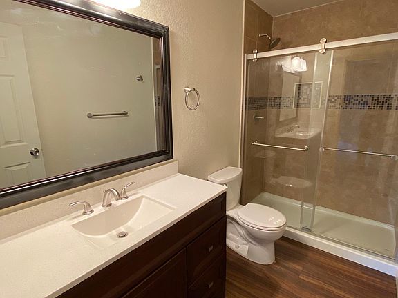5th image of 2815 Fern St #2815