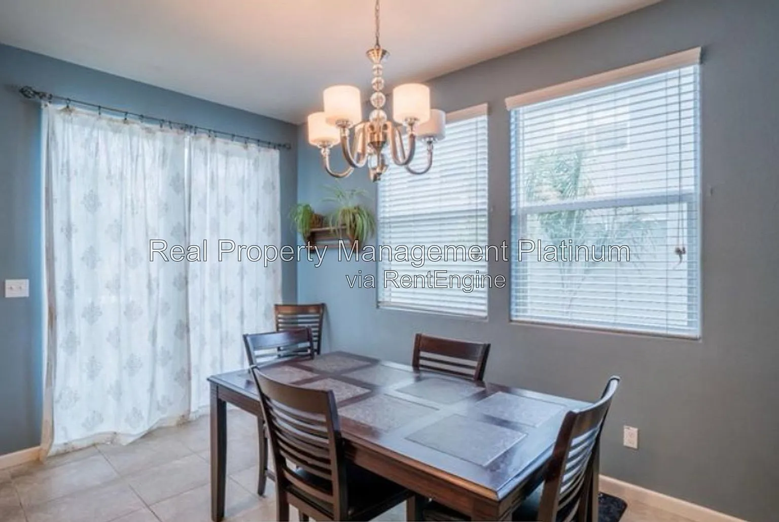4 bed, 3.0 bath, 1946 sqft, $2,650 — Photo 3