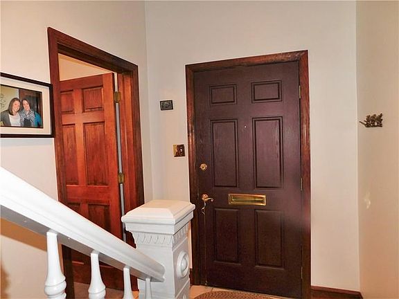 3rd image of 303 Center Ave