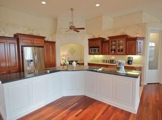 19705 Heron Pass, Brookfield, WI 53045