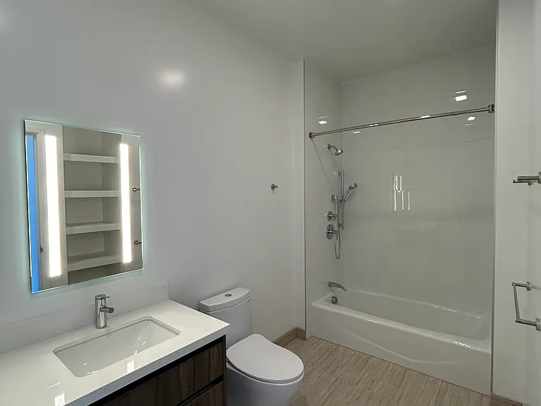 1515 Liona St #4416 — Photo 6