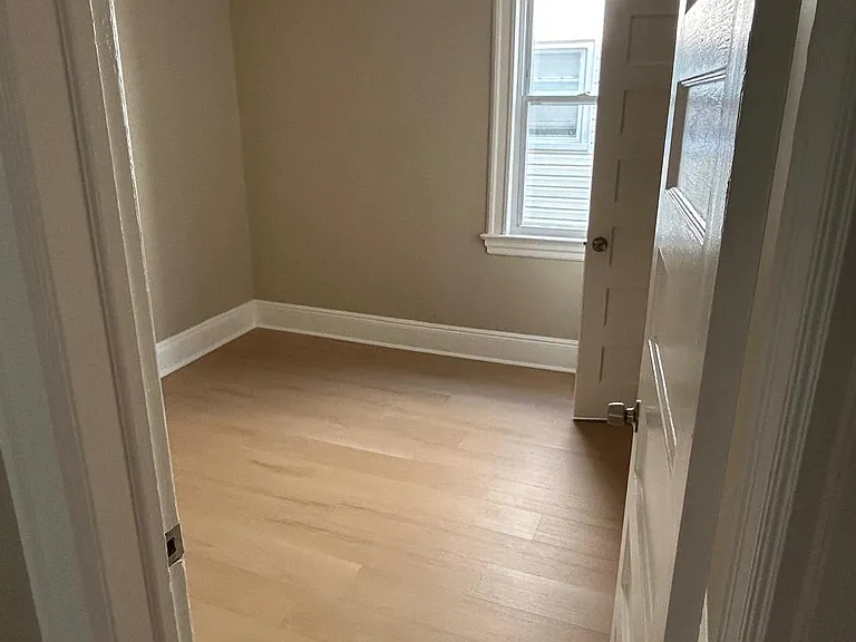 48 Linden Ave #1 — Photo 7