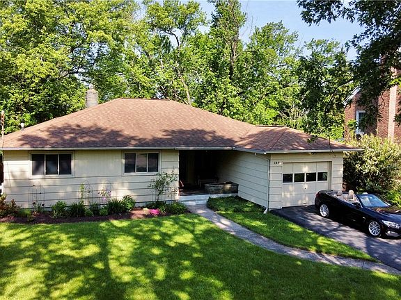 2nd image of 146 Edgehill Rd