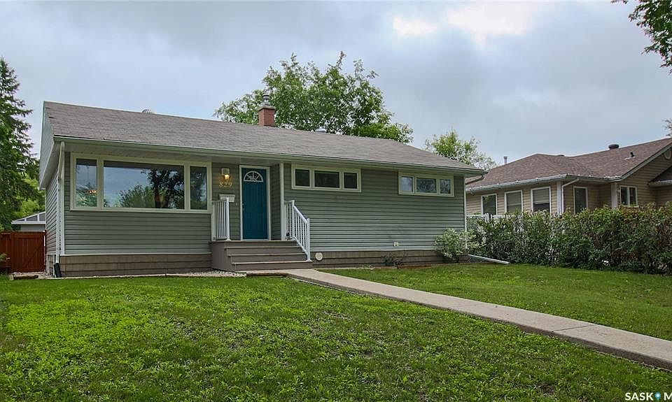 1st image of 829 Walker STREET