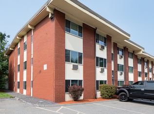 74 Beach St UNIT 3-1, Woburn, MA 01801
