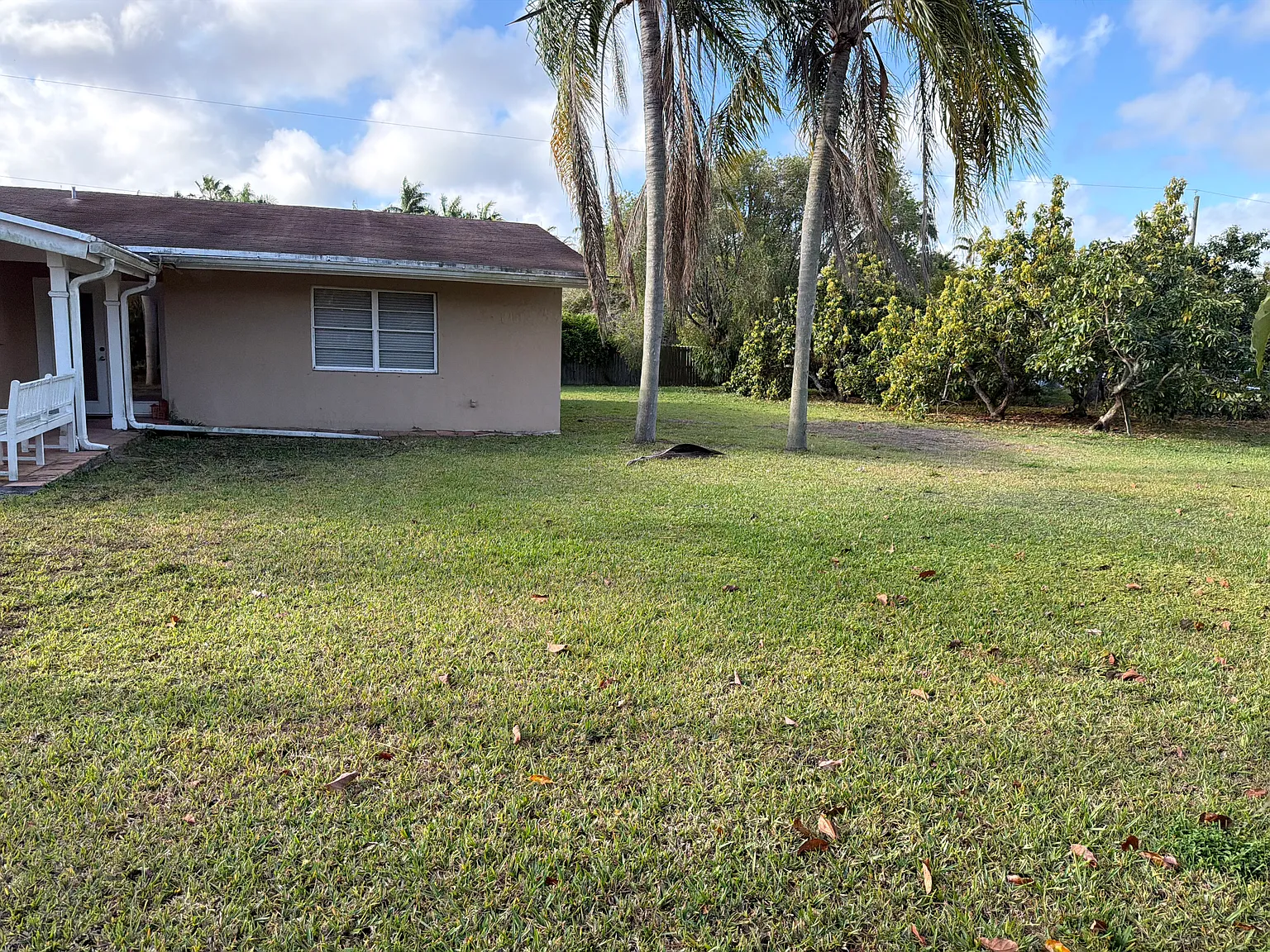 4 bed, 2050 sqft, $3,800 — Photo 4