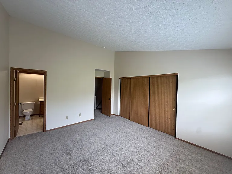 5911 Shadow Lake Cir — Photo 20