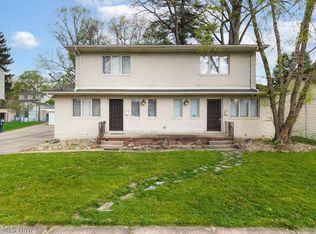 1655 & 1657 Tanglewood Dr, Akron, OH 44313