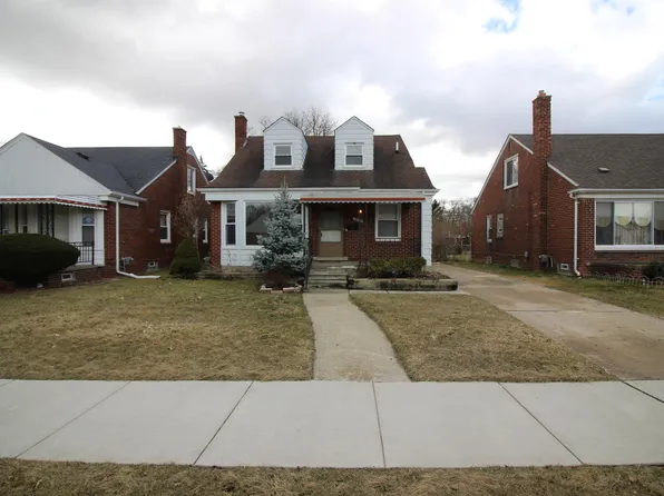 16230 Toepfer Dr, Eastpointe, MI 48021