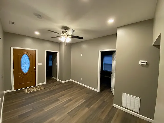2 bed, 975 sqft, $1,400 — Photo 3