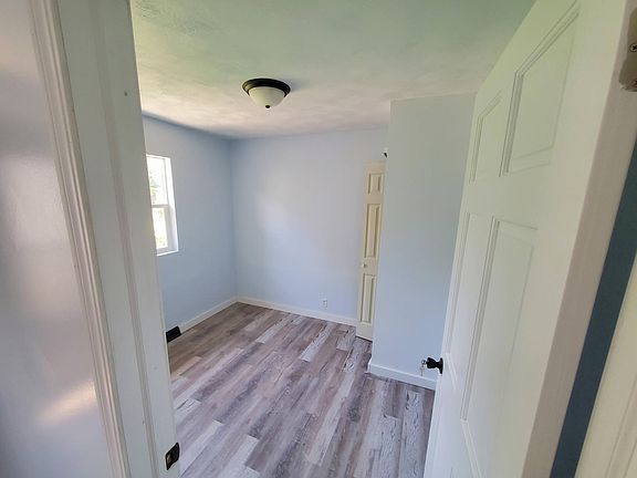 5th image of 1223 Michigan Ave #3