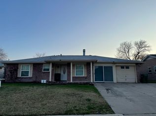 1118 Providence Ct, Arlington, TX 76015