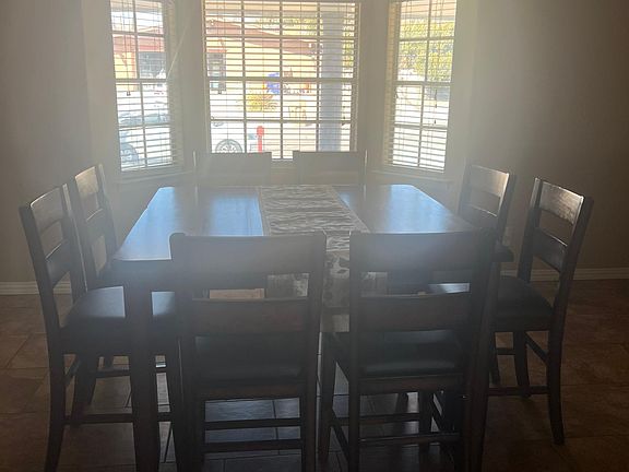 4th image of 3143 Fairway Dr