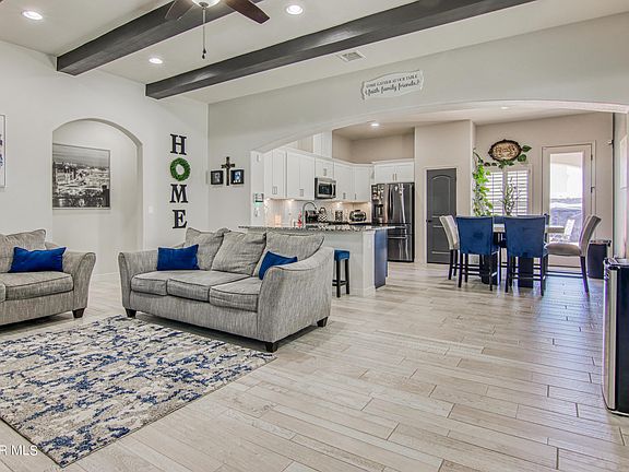 5th image of 943 Yeldon Pl