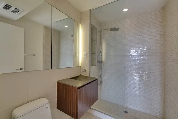 Rented by MNS | media 21