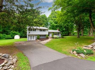 6 Tamarac Dr, Madison, CT 06443