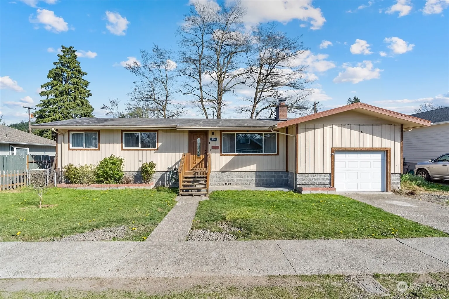 810 S Silver Street photo 1