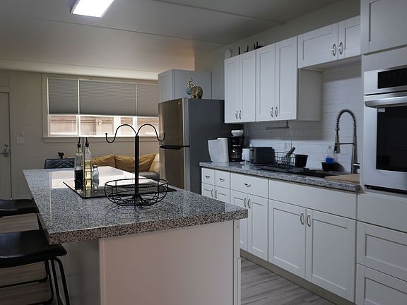 2nd image of 1371 Lower Main St #8