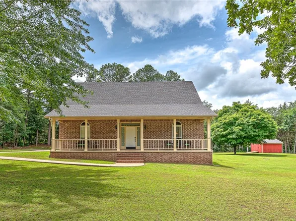 800 Governor Rd, Huntsville, AR 72740