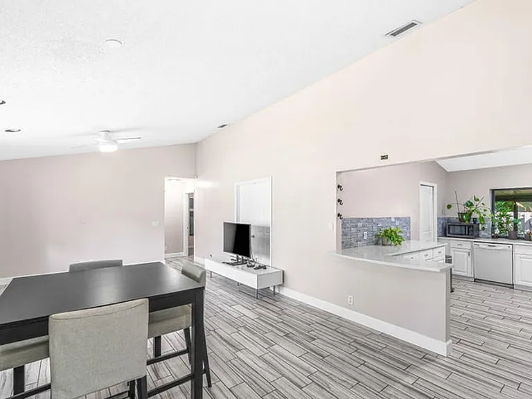 5335 Havasu Ct — Photo 5