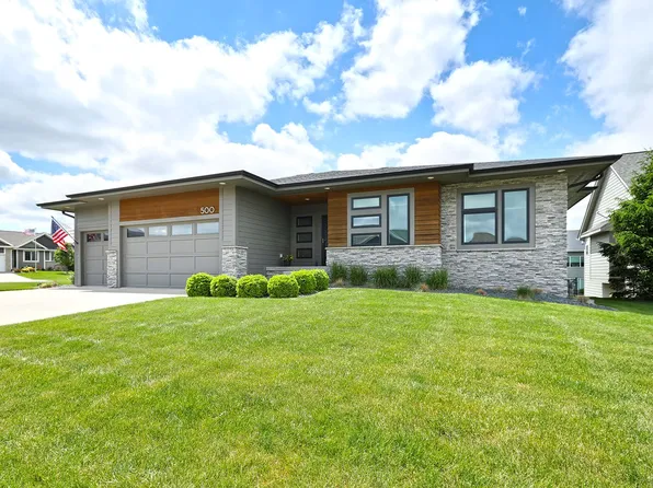 500 NW Autumn Park Ct, Grimes, IA 50111