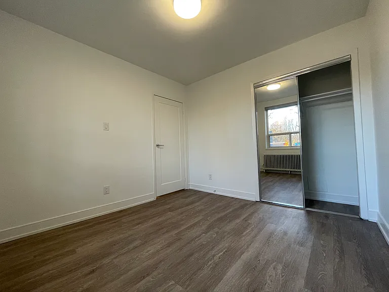 45 42nd St #409 — Photo 38