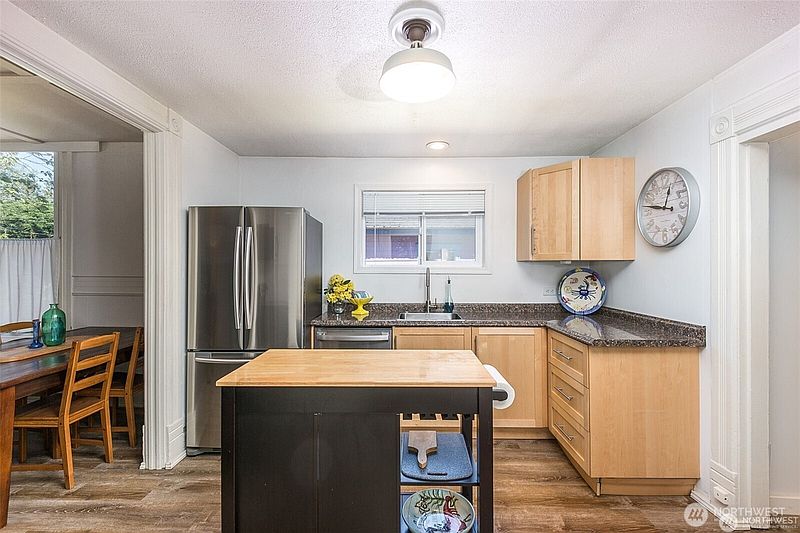 5th image of 4900 Sequim Dungeness Way