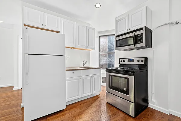 Kitchen, photo 1