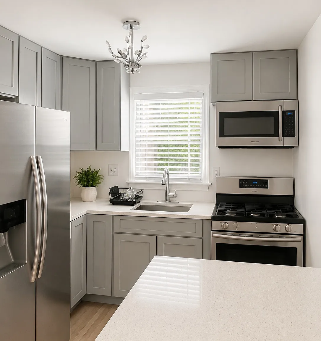 3 bed, 1.5 bath, 1640 sqft, $3,000 — Photo 1