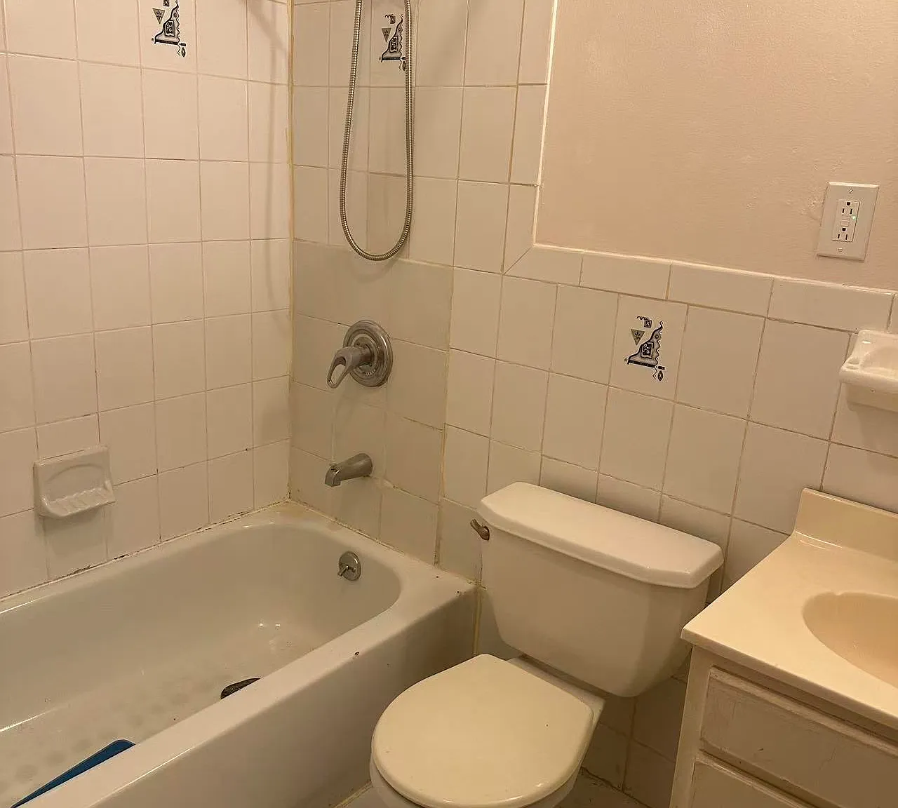 3 bed, 1210 sqft, $2,900 — Photo 2