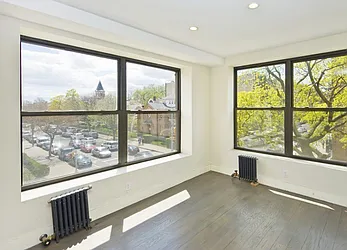 Rented by United Group