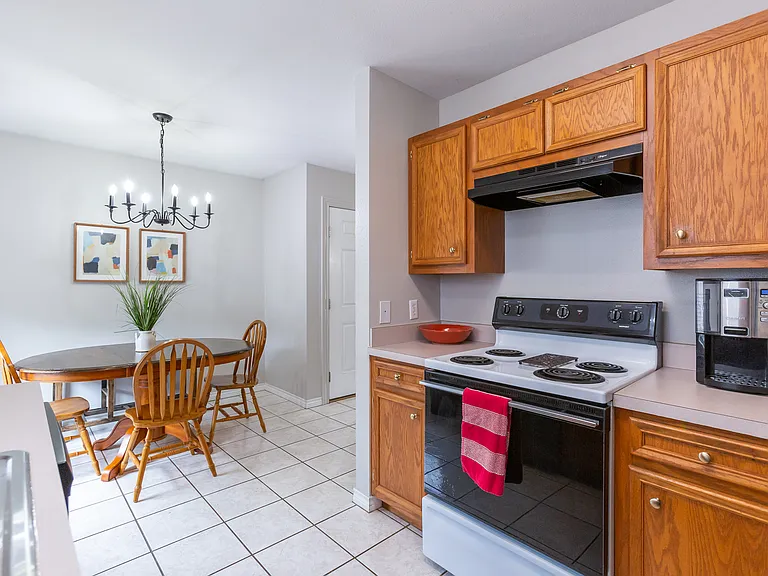 634 E North 16th St #B — Photo 8