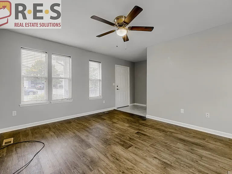 2155 W Baltic Pl — Photo 8