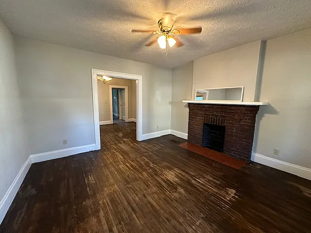 3 bed, 1120 sqft, $1,400 — Photo 4