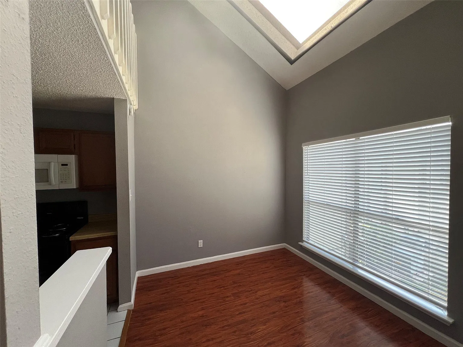 1 bed, 1.0 bath, 925 sqft, $1,150 — Photo 3