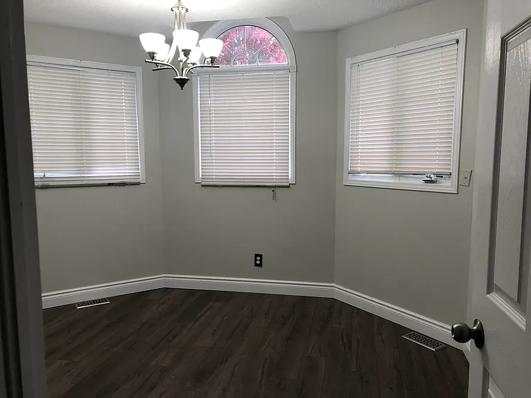 456 Weston Cres #2 — Photo 5