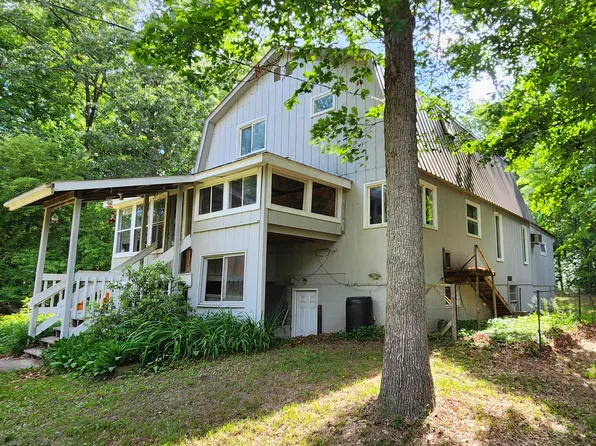 2100 Newcosta Ave, Newaygo, MI 49337