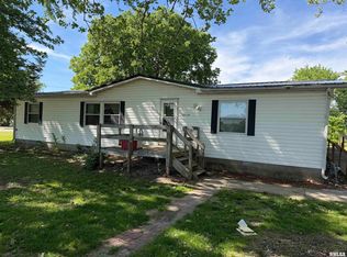 106 E Elm St, Gladstone, IL 61437