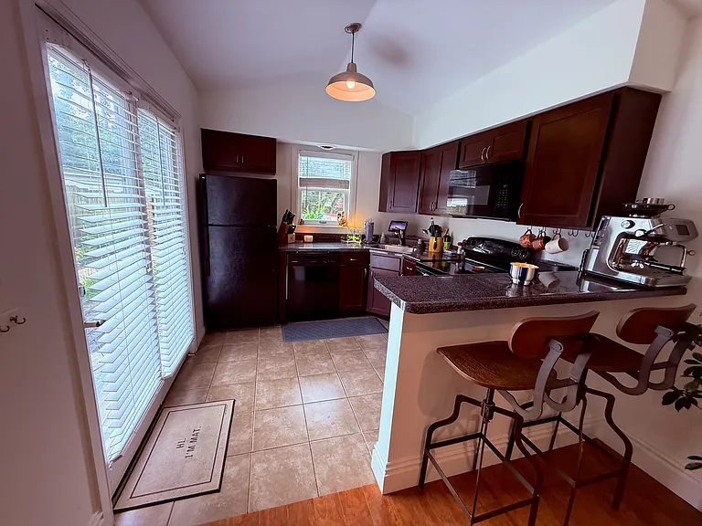 2118 Sidney St #1 — Photo 8