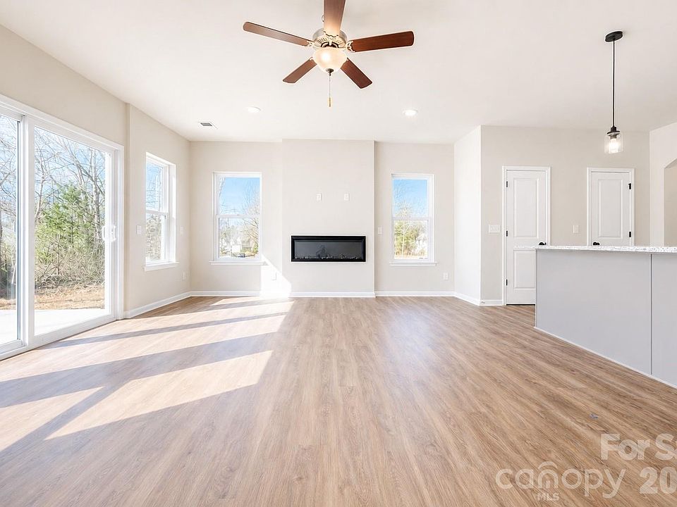 1st image of 5909 Wallace Ave